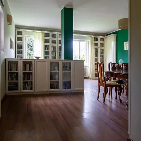 Апартаменты Fee4me Cozy House On The