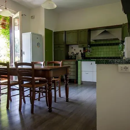 Fee4me Cozy House On The Apartment Bosisio Parini